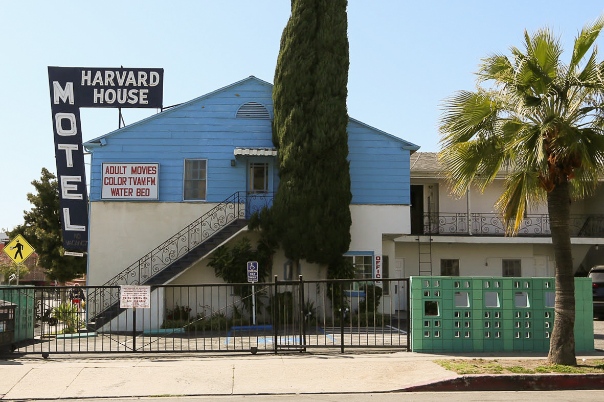 Harvard House Motel